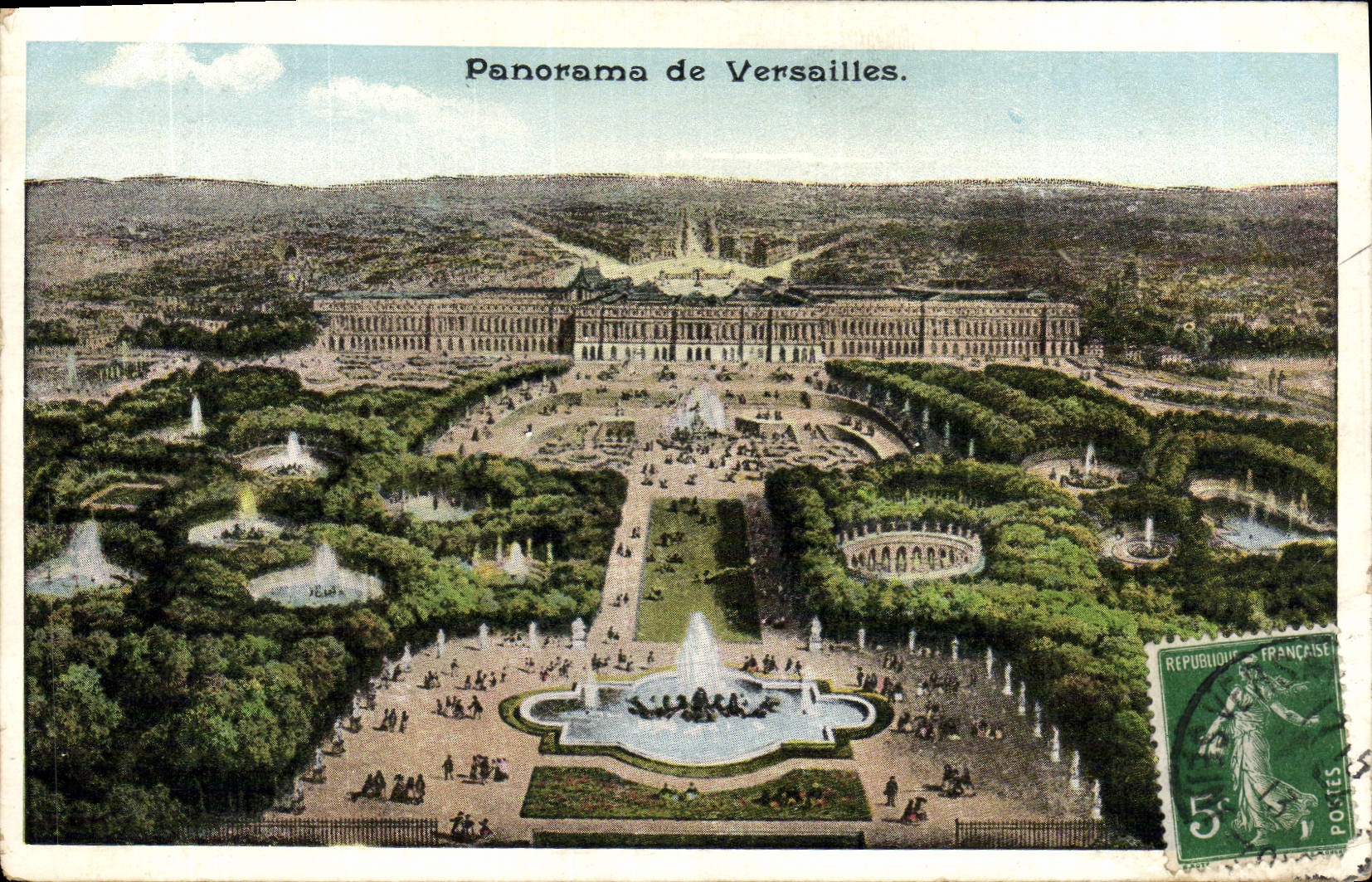 Panorama de Versailles — vue aérienne des jardins et du château — éditeur non visible