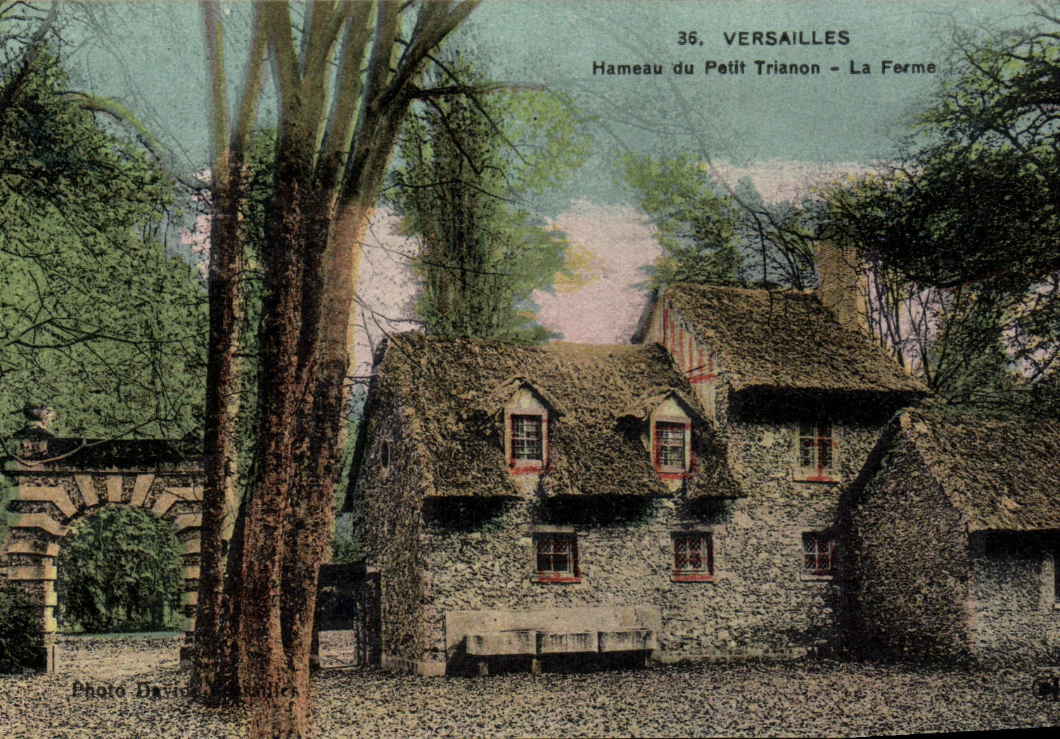 CPA Versailles Hameau Du Petit Trianon La ferme