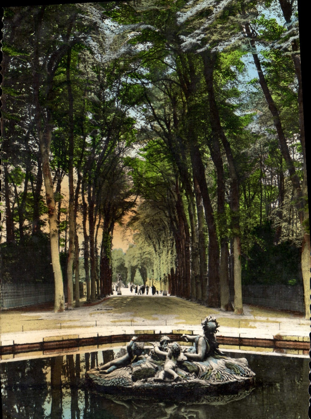 CPA Versailles Jardins Du Palais Bassin de Ceres Allee de L'Ete