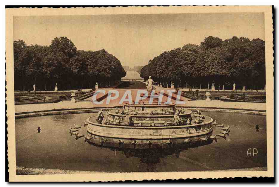CPA Versailles Le bassin de Latone Tapis vert et le grand bassin