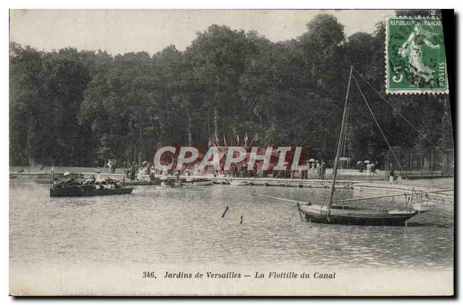CPA Versailles La Flottille du Canal Bateau