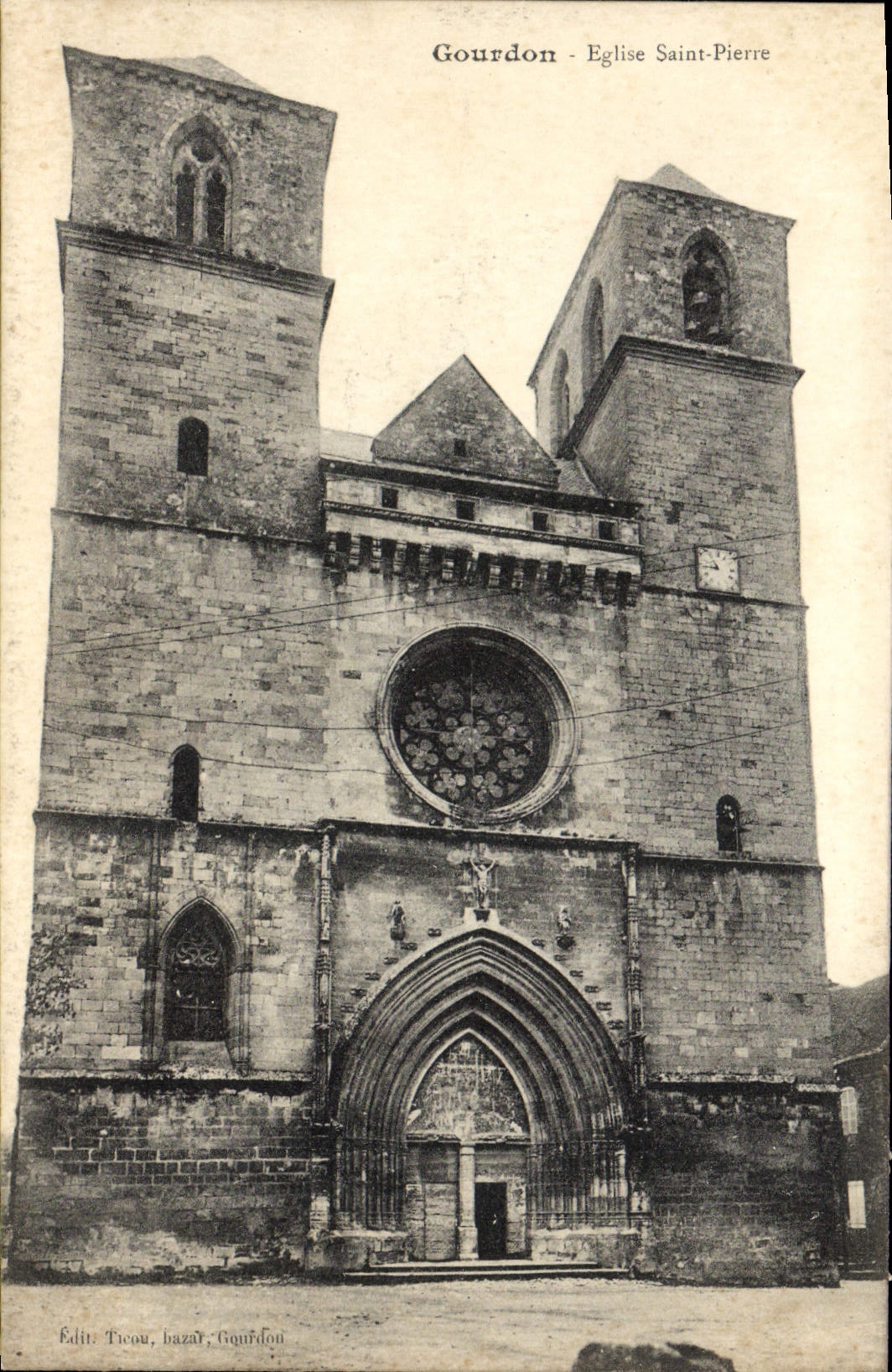 CPA Gourdon Eglise Saint Pierre