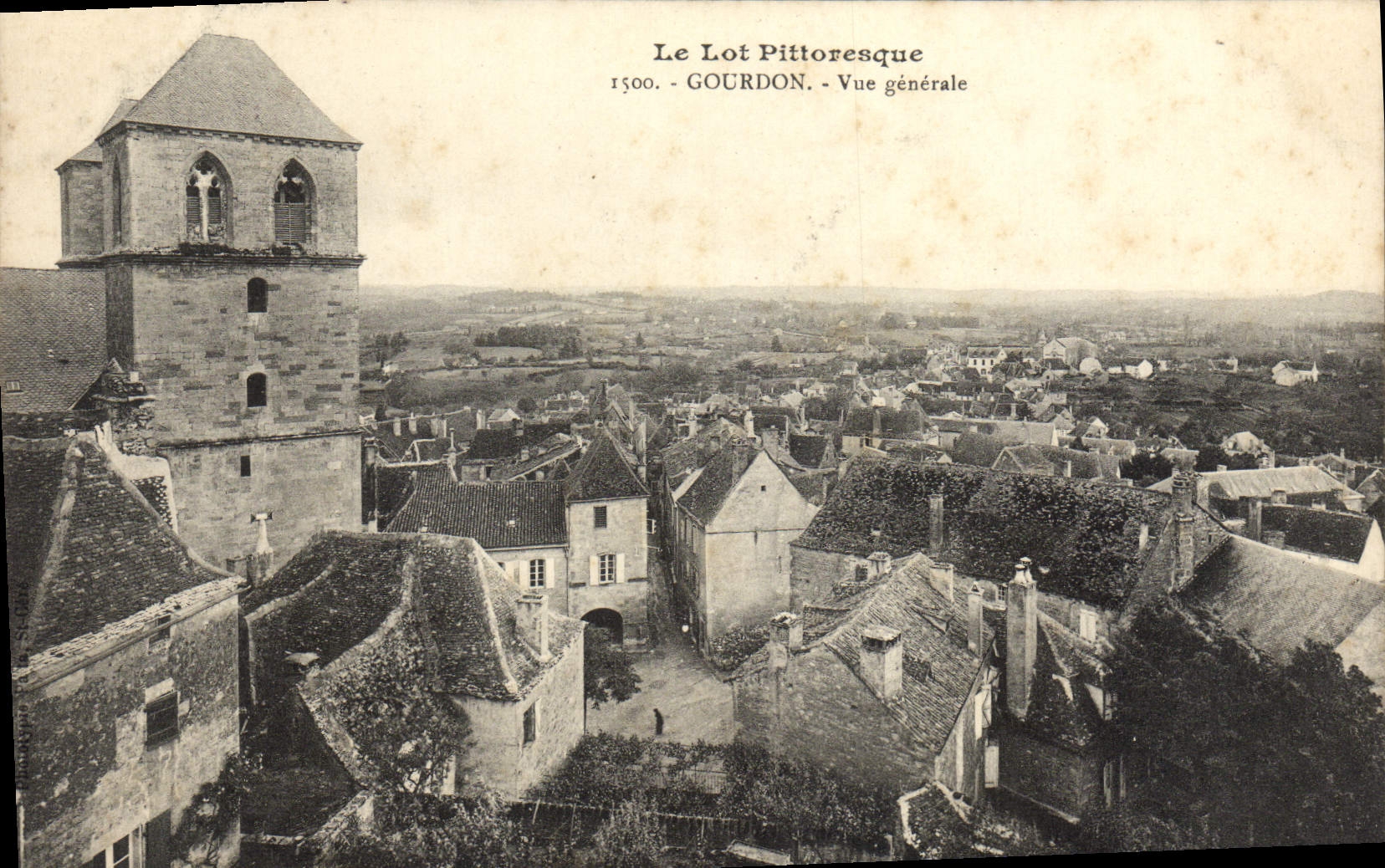 Gourdon — Vue générale — Le Lot Pittoresque