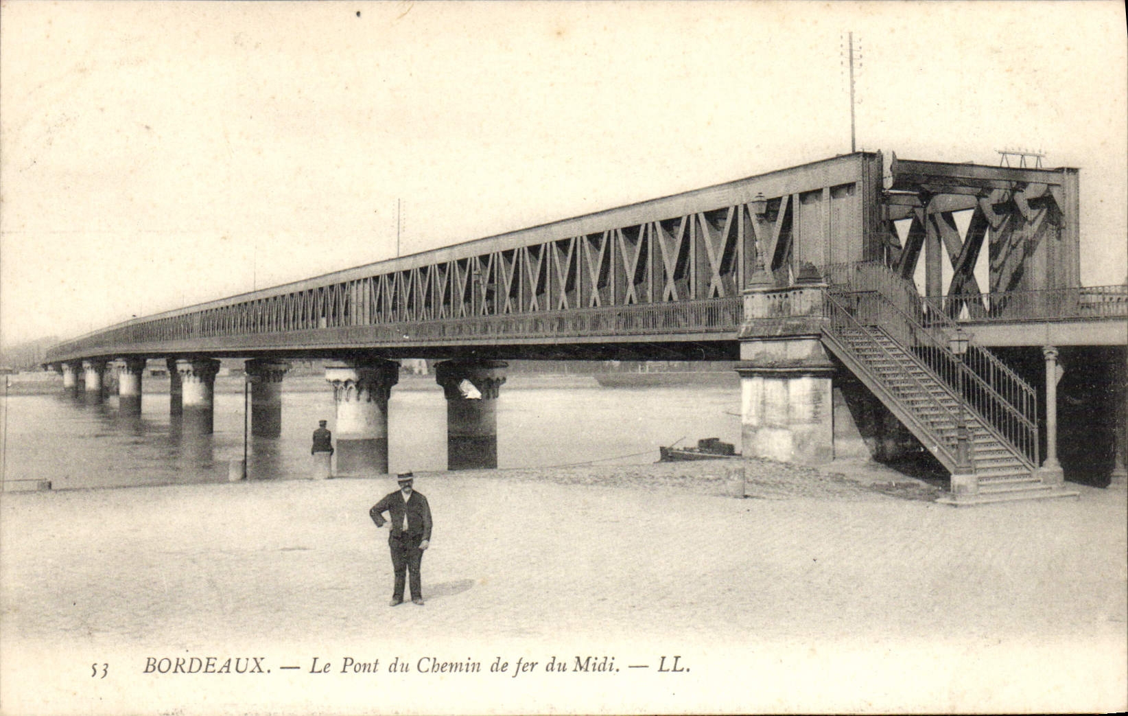 CPA Bordeaux Le Pont du Chateau de Fer Du Midi