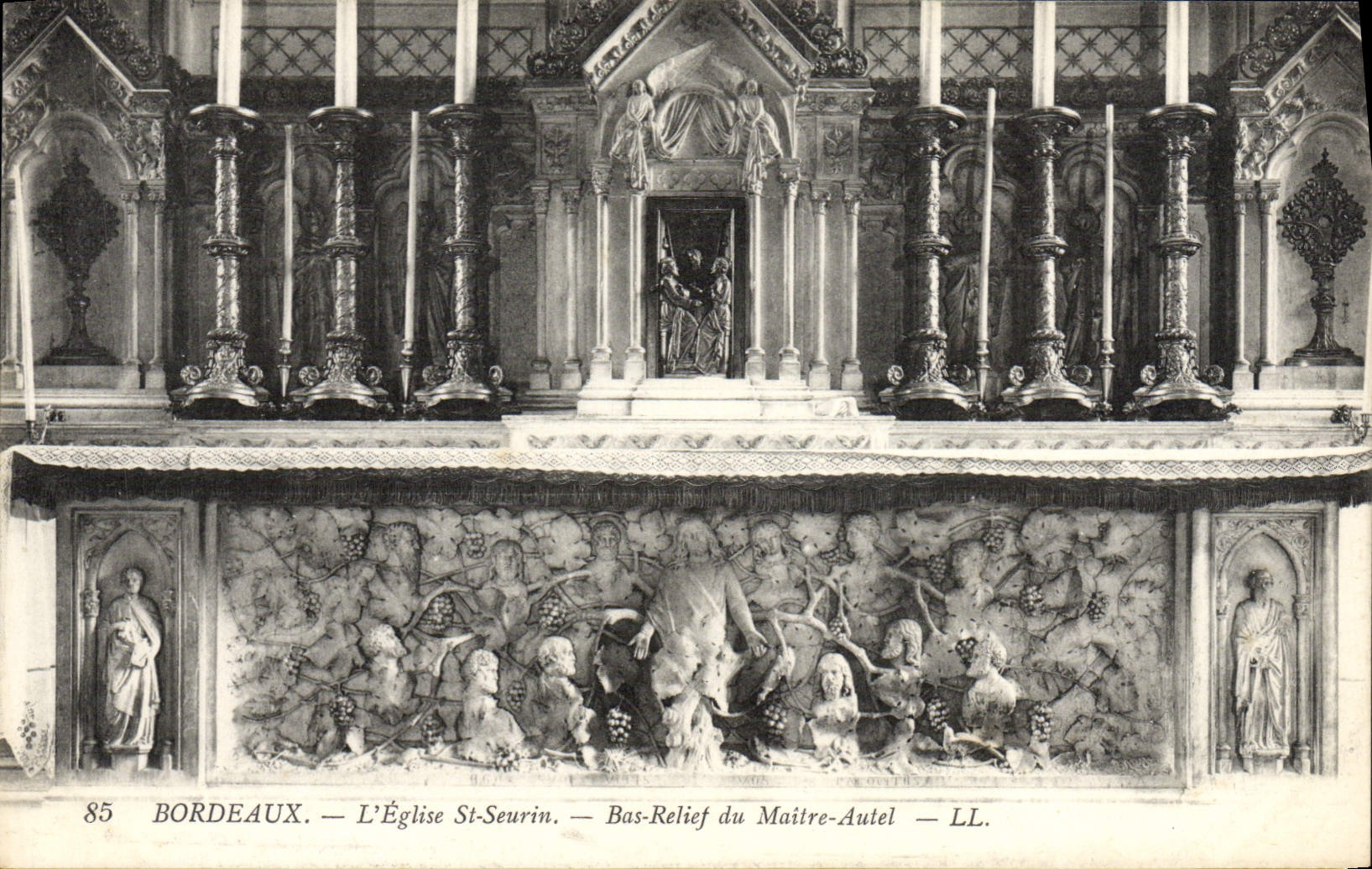 CPA Bordeaux L'Eglise St Seurin Bas relief du maitre autel