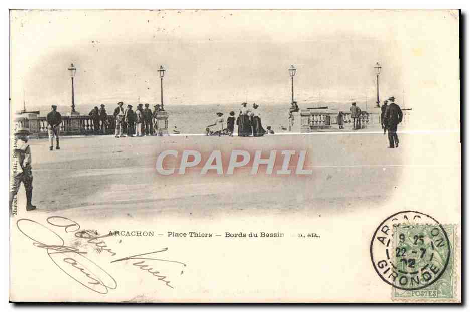 CPA Arcachon Place Thiers Bords du Bassin
