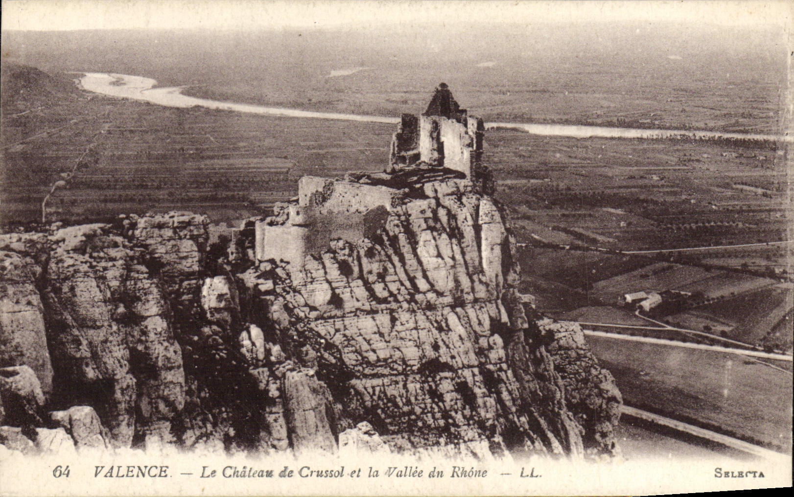 CPA Valence Le Chateau de Crussol et la Vallee du Rhone