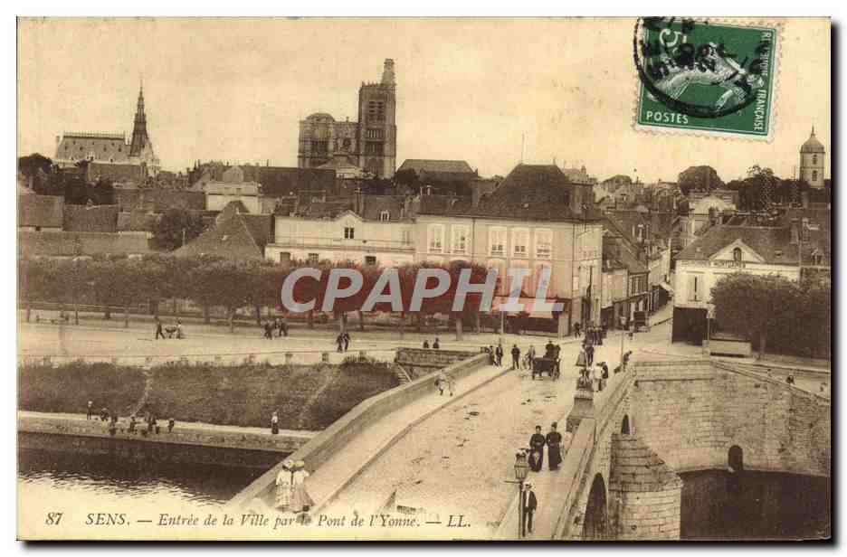 CPA Sens Entree de la Ville Par le pont de l'Yonne 
