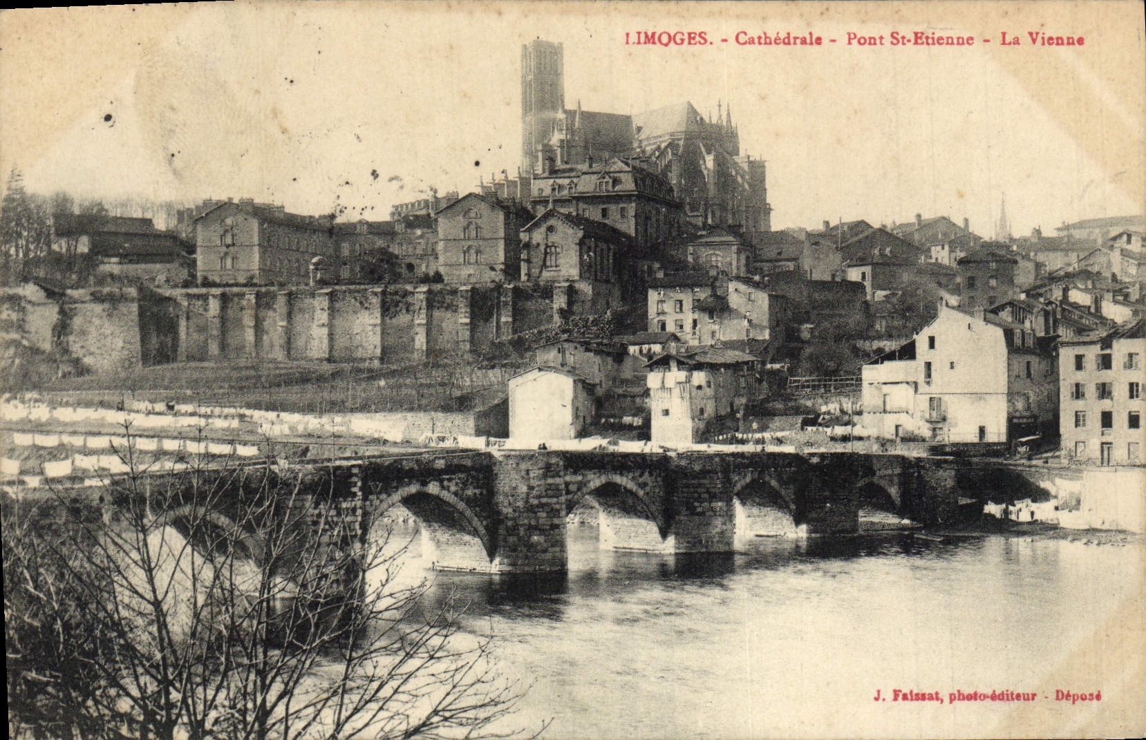 CPA Limoges Cathedrale Pont Saint Etienne La Vienne 