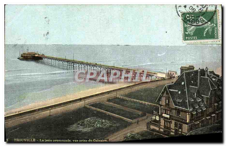 CPA Trouville La promenade vue prise du Calvaire