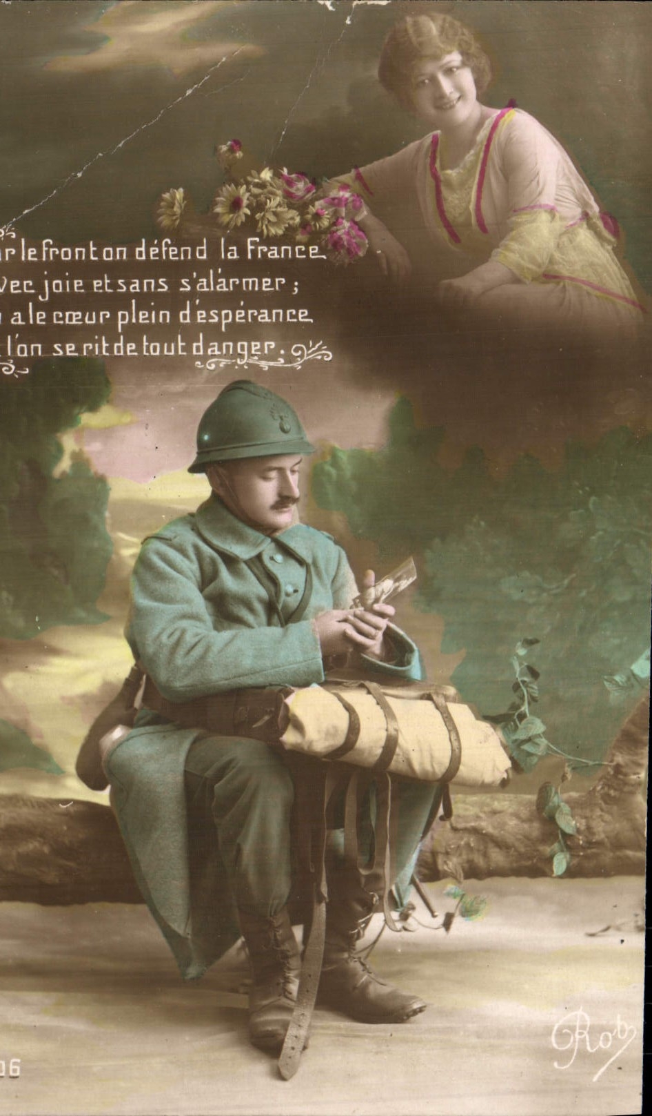 CPA Fantaisie Femme Soldat Militaria 