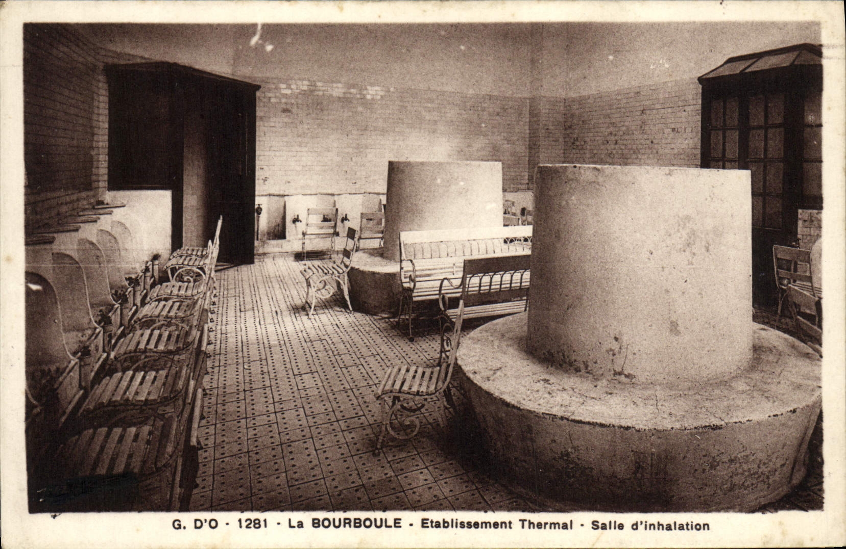 CPA La Bourboule Etablissement Thermal Salle d'inhalation
