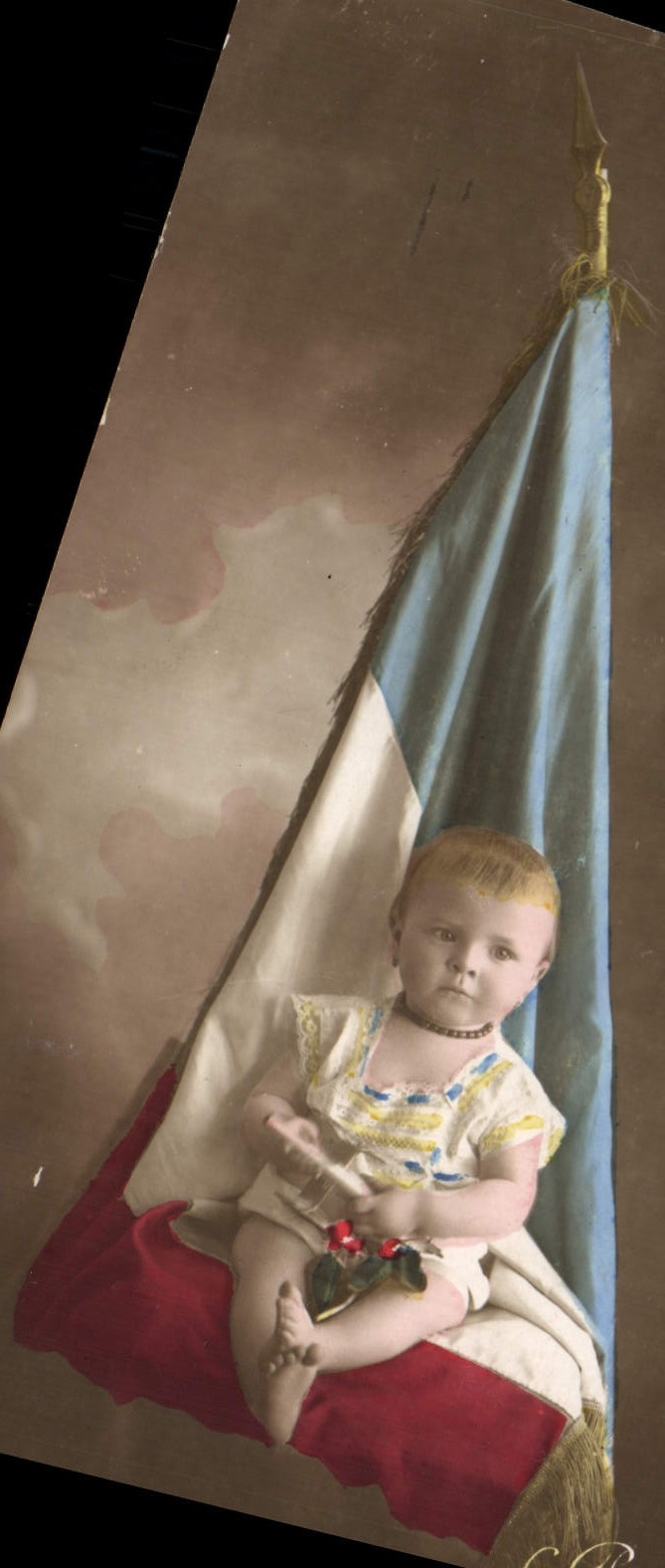 CPA Fantaisie Enfant Bebe Drapeau