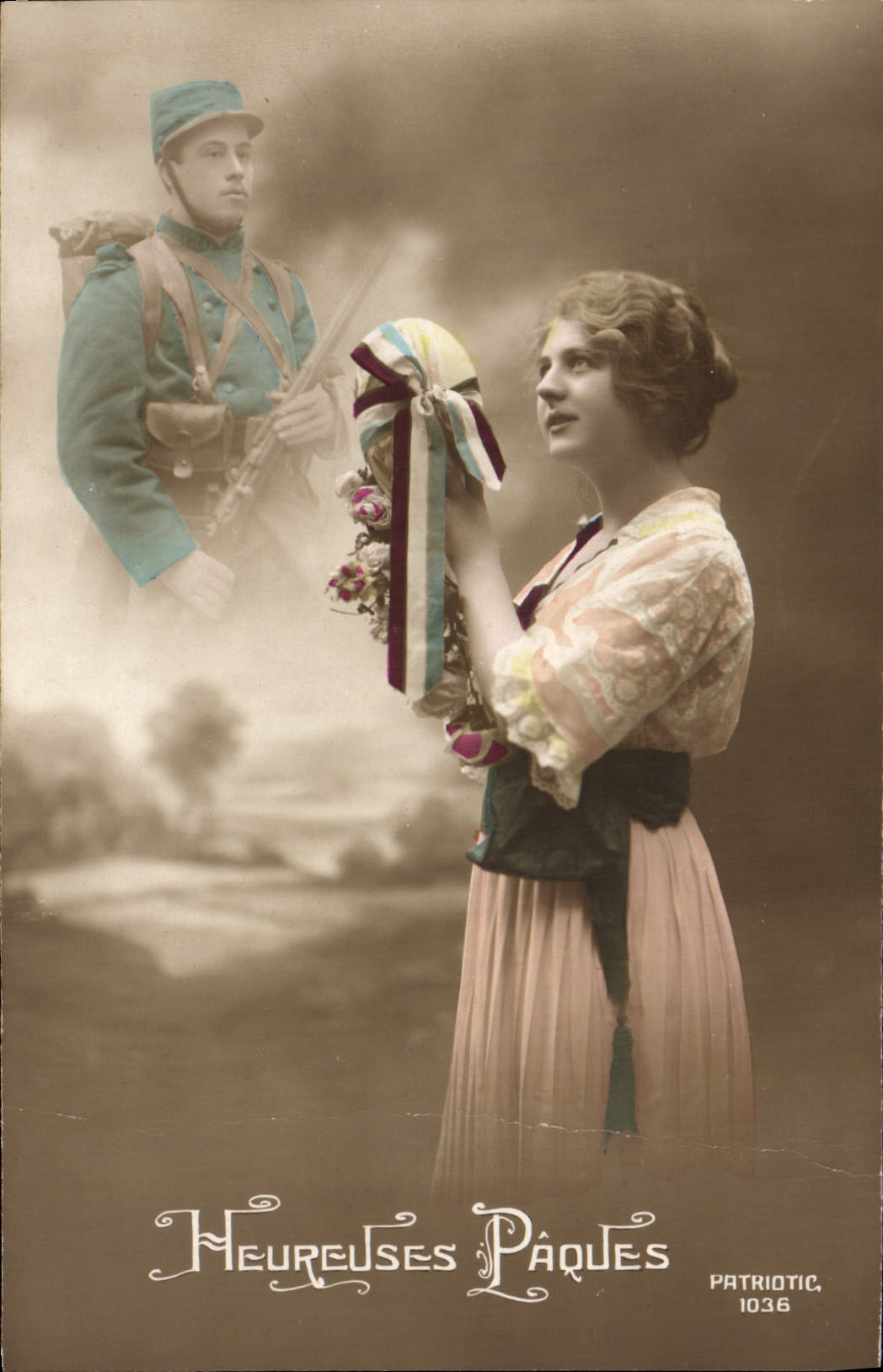 CPA Fantaisie Femme Soldat Militaria 