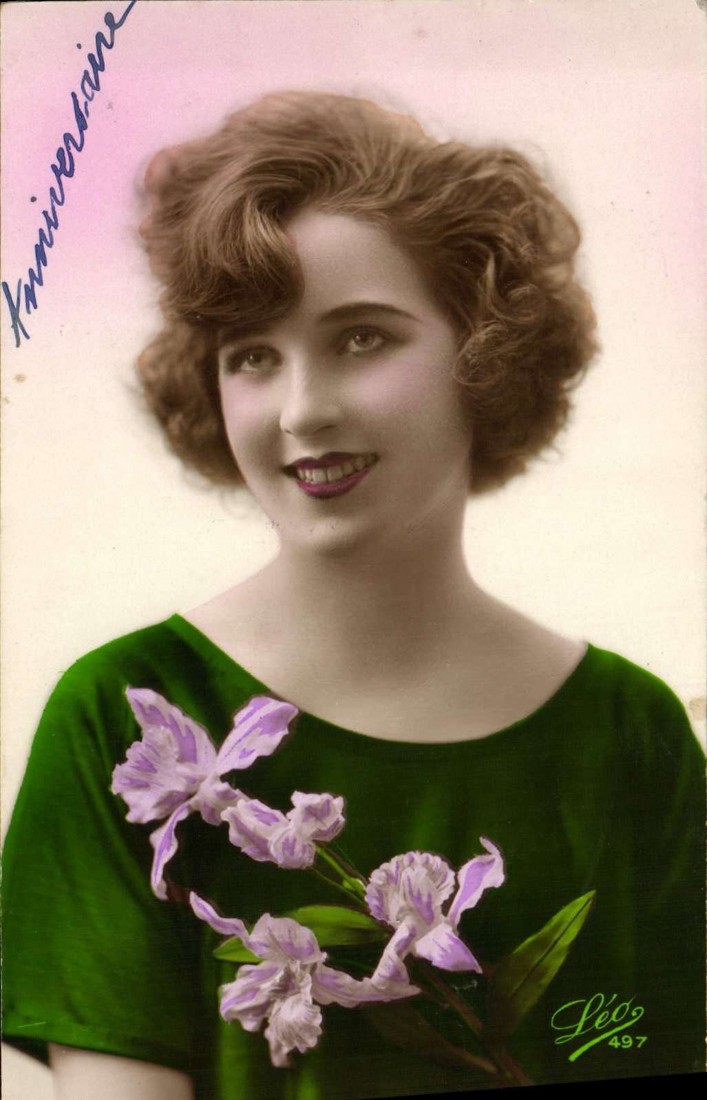 Jeune femme — avec orchidées — Léoo 497