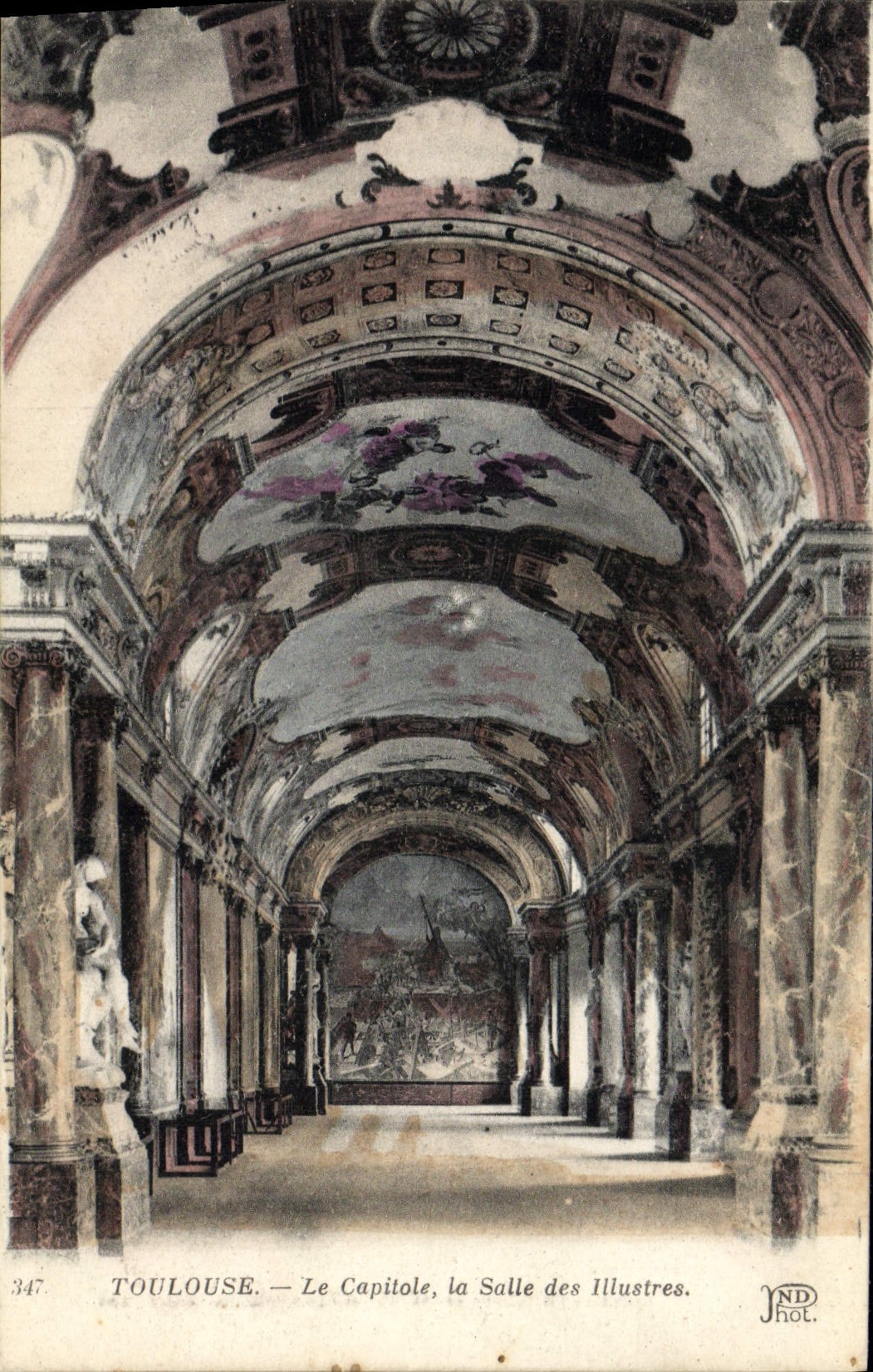 CPA Toulouse Le Capitole la Salle des Illustres
