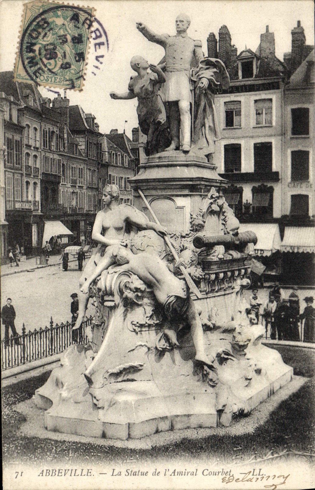 Abbeville — La Statue de l'Amiral Courbet — Éd. Delannoy, n°71