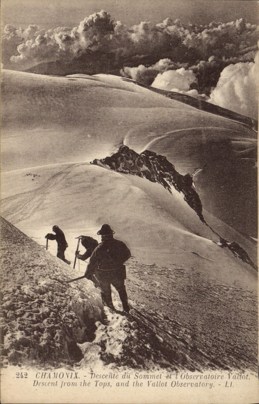 CPA Chamonix Descente Du Sommet Et l'observatoire Vallot Alpinisme