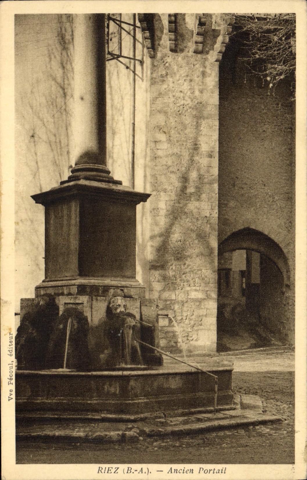 CPA Riez Ancien Portail