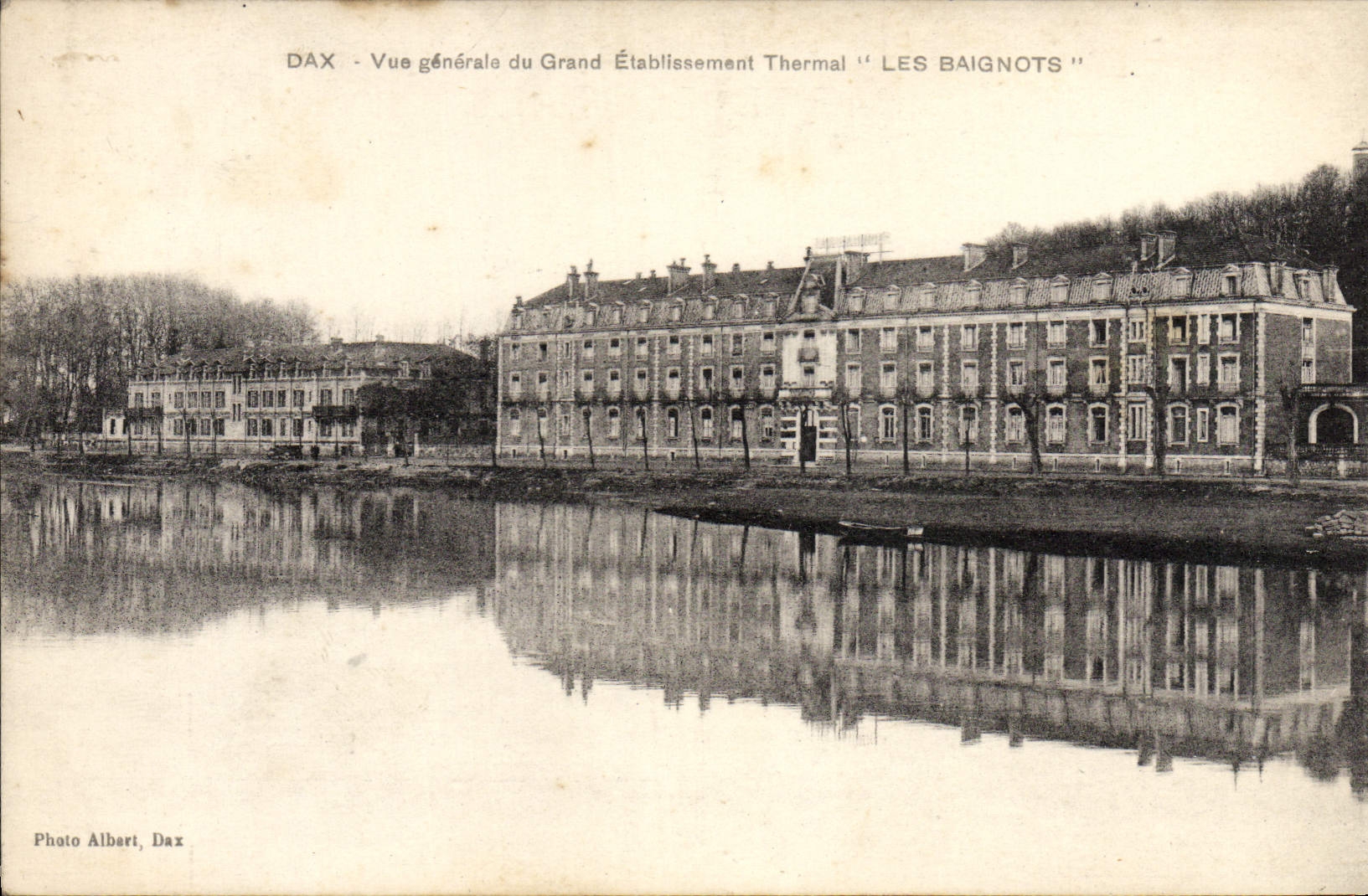 Dax - Vue générale du Grand Établissement Thermal "Les Baignots" — Photo Albert, Dax