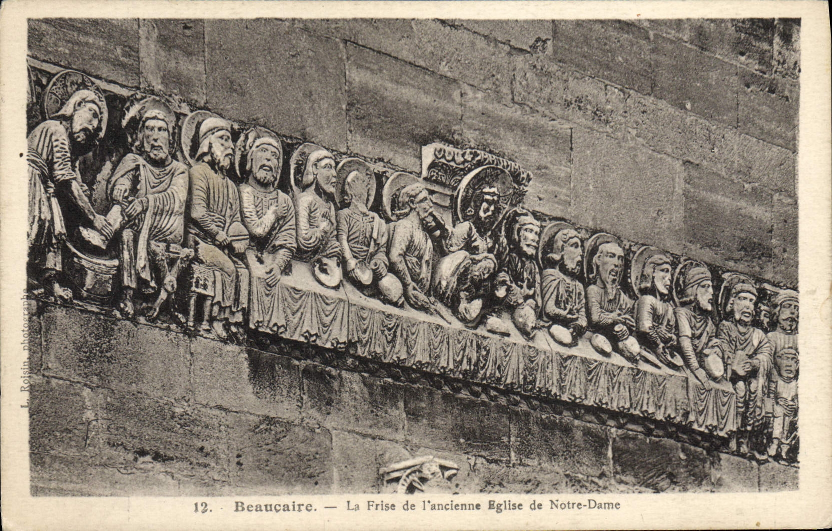 CPA Beaucaire La Frise de l'ancienne Eglise de Notre Dame