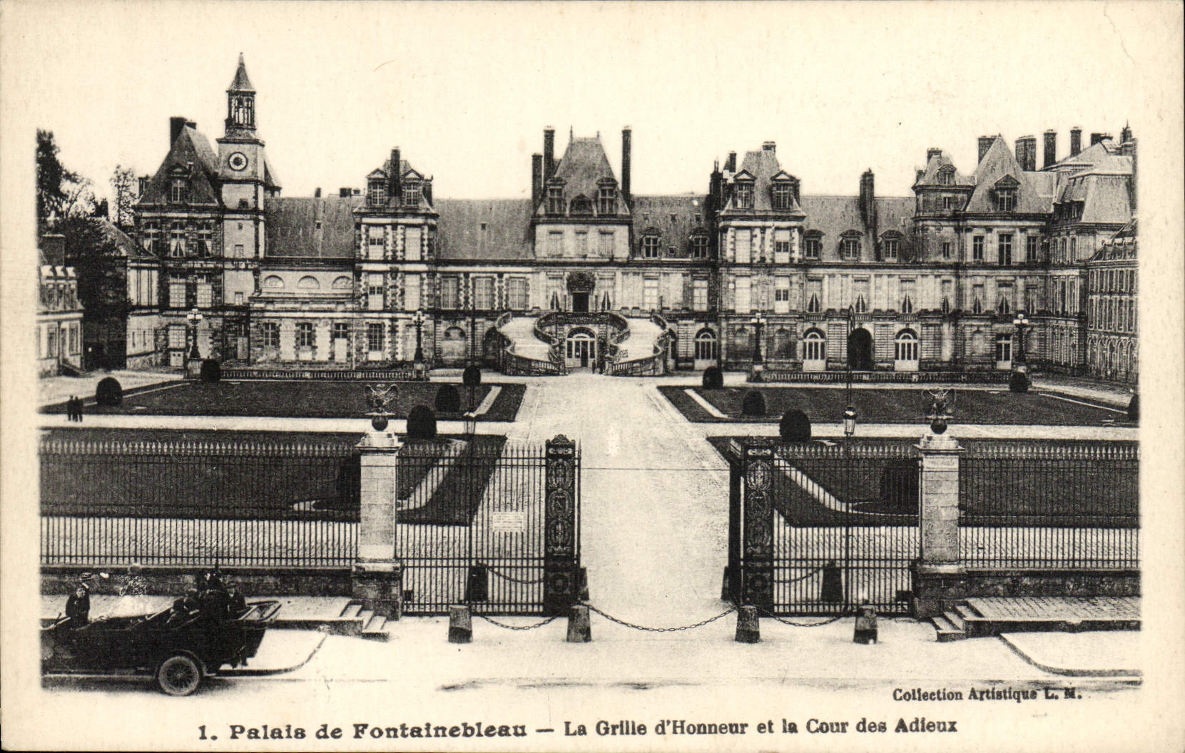 Palast von Fontainebleau — Die Ehrentür und der Abschiedsplatz — Künstlerische Sammlung L.M.