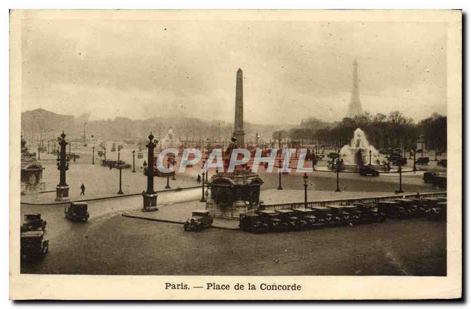CPA Paris Place de la Concorde Tour Eiffel Automobile