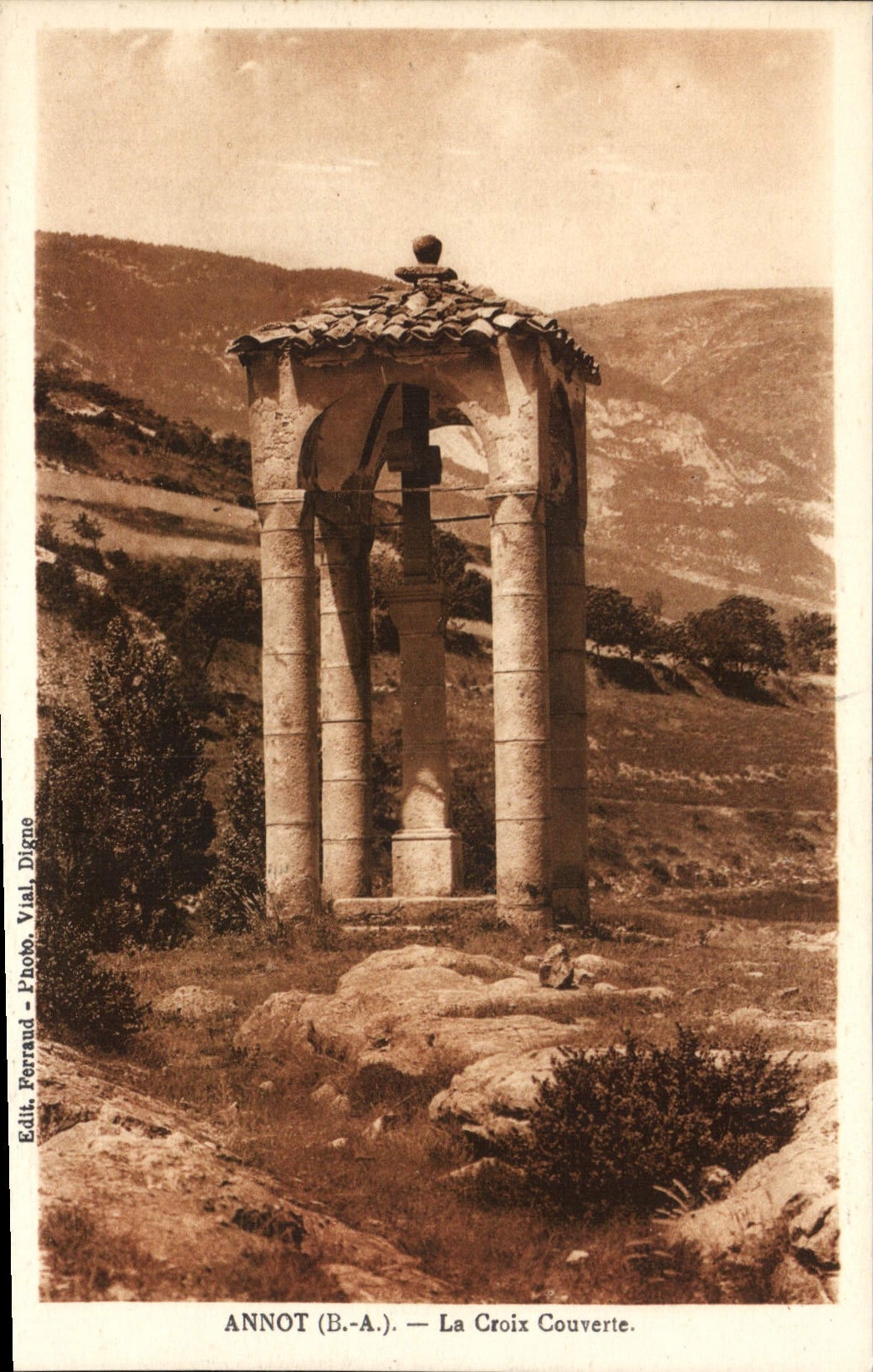 CPA Annot La Croix Couverte
