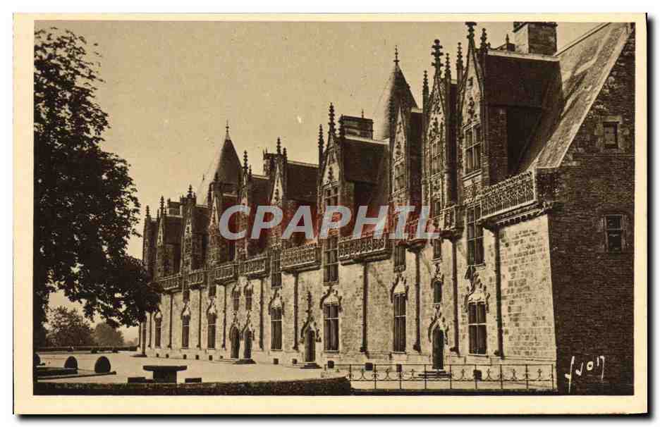 CPA Josselin Facade interieure du Chateau donnant sur la Cour d'honneur