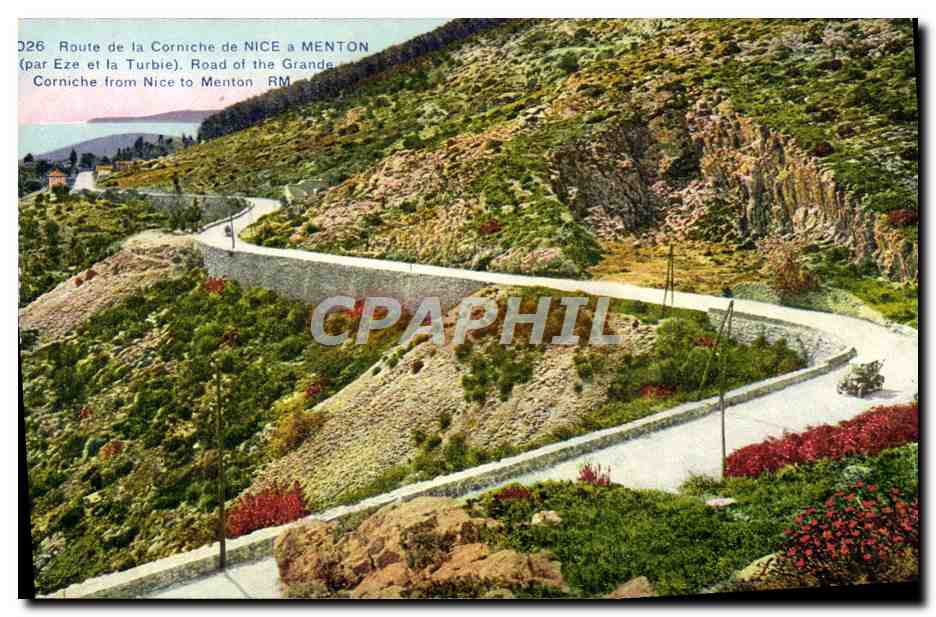 CPA Route de la Corniche de NIce a Menton par Eze et la Turbie 