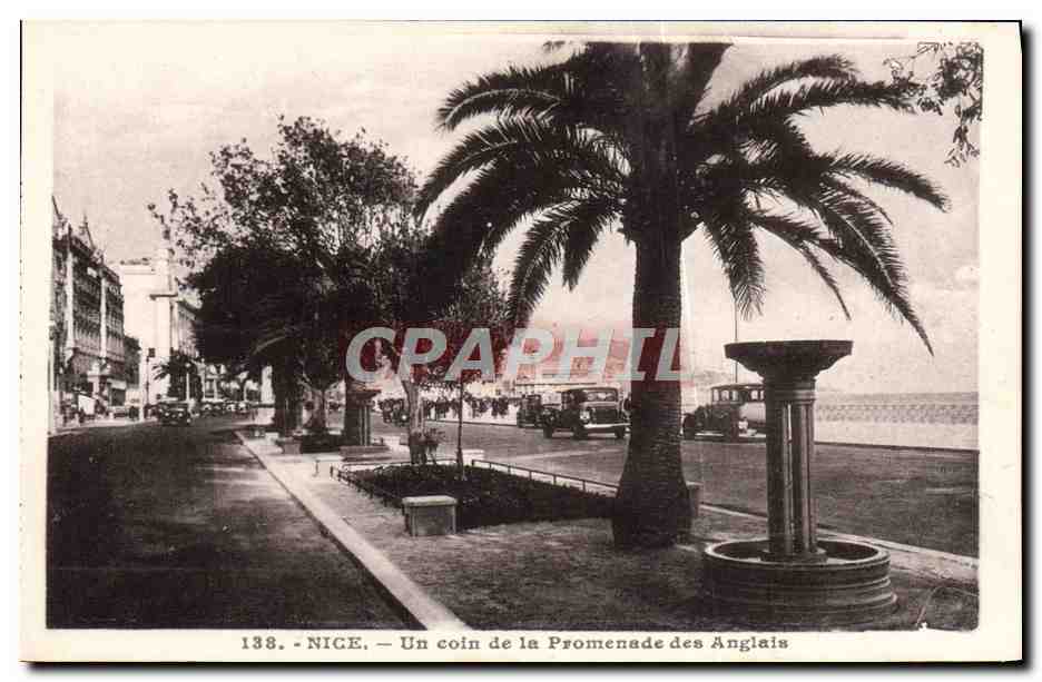CPA Nice Un coin de la Promenade des Anglais