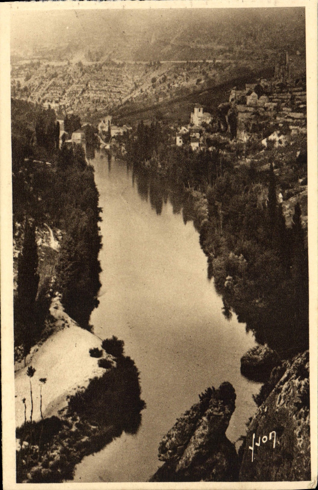 Le Tarn vu de la route de Sainte-Enimie — Prades (Lozère) — Les Editions d'Art WYGN, Paris