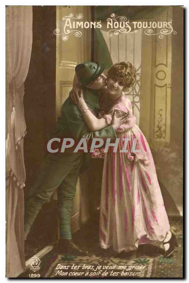CPA Fantaisie Femme Soldat Miltiaria 