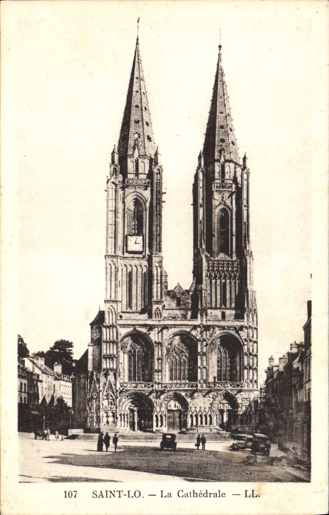 CPA Saint Lo La Cathedrale