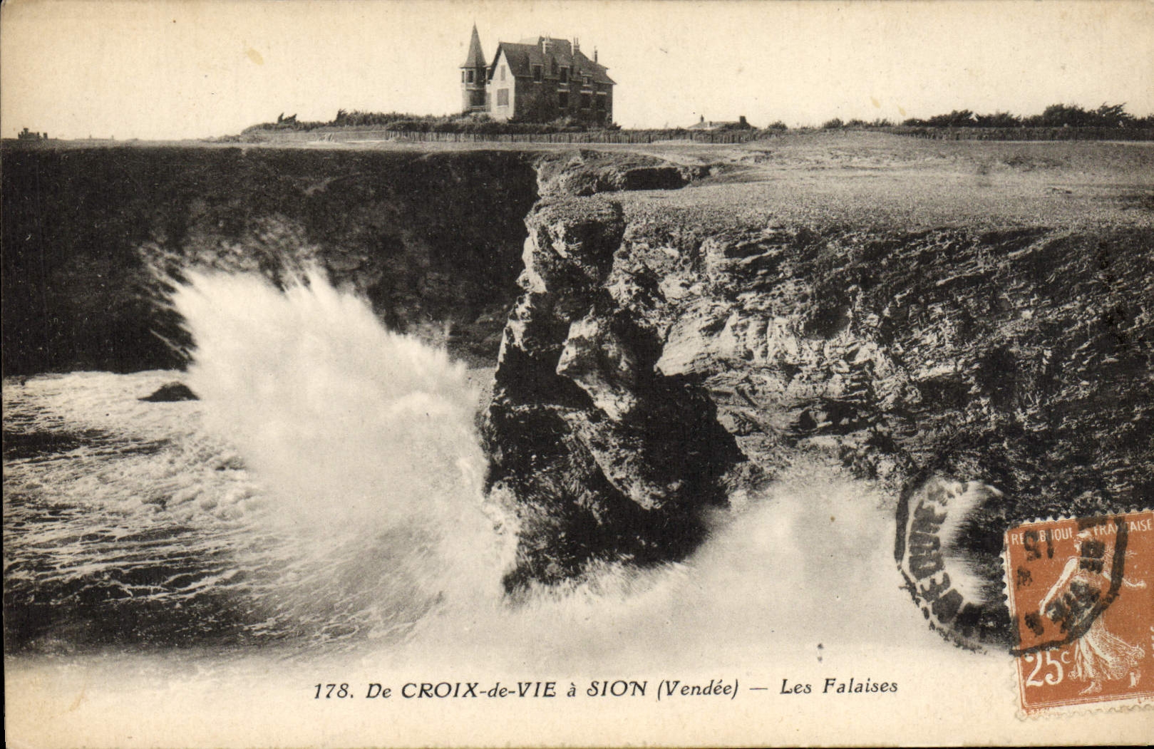 De CROIX-de-VIE à SION (Vendée) — Les Falaises — J. Nozais, Édit. 18, AV. du Coteau, Nantes