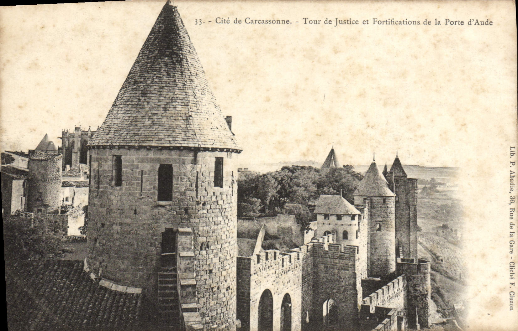 CPA Cite de Carcassonne Tour de Justice et Fortifications de la Porte d'Aude 