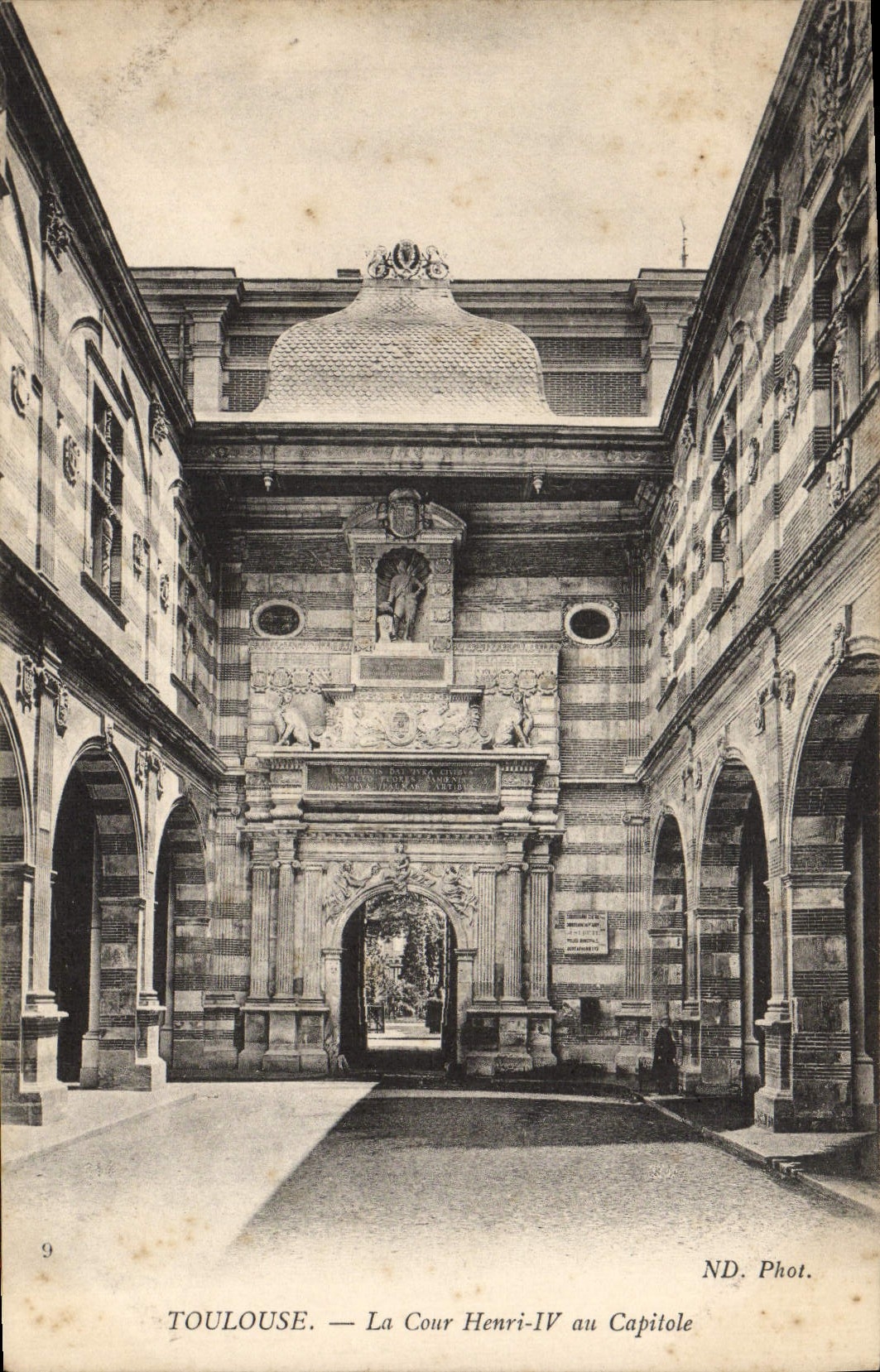 CPA Toulouse La Cour Henri IV au Capitole