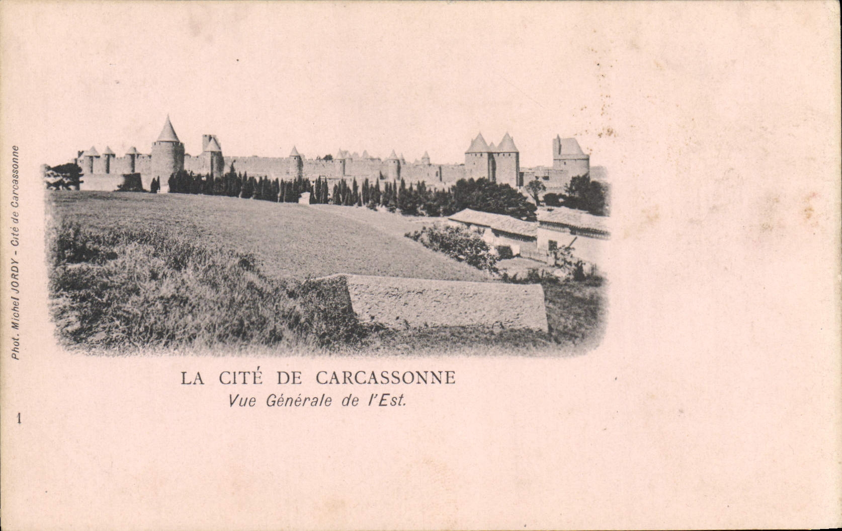 CPA La Cite de Carcassonne Vue Generale de l'Est 