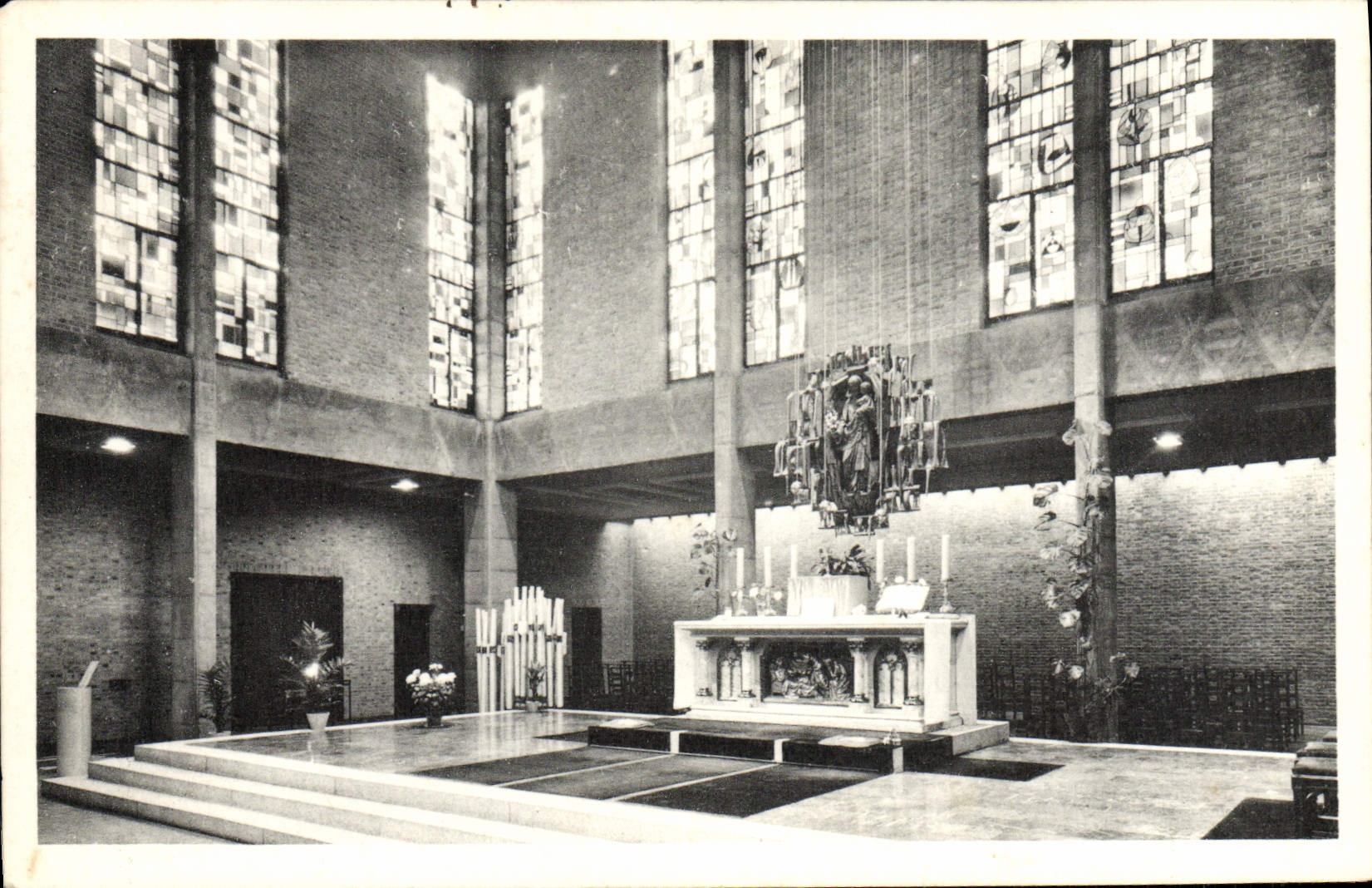 Intérieur de l'église — Sanctuaire de Saint-Joseph — Leuven