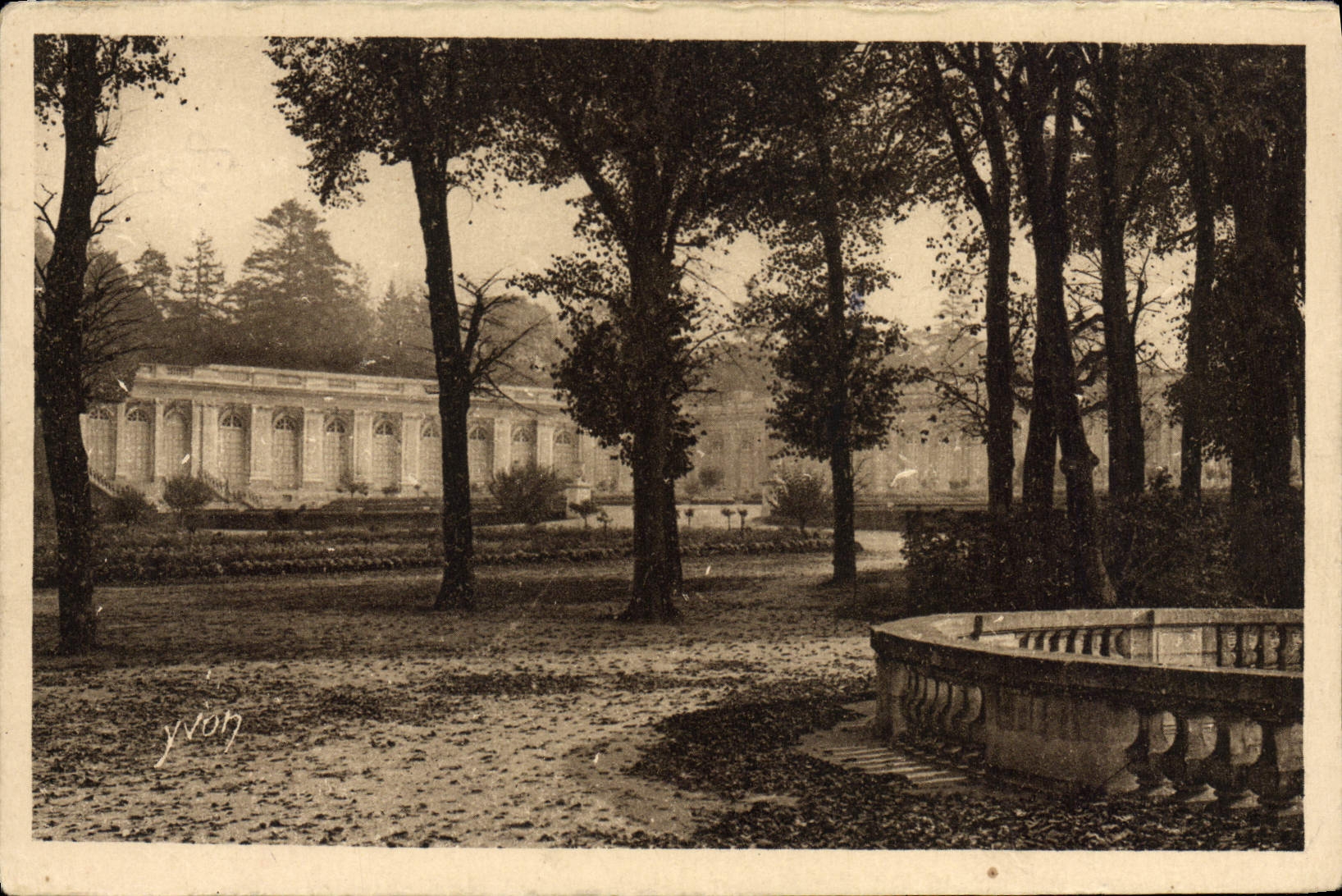 CPA Le Parc du Grand Trianon Versailles