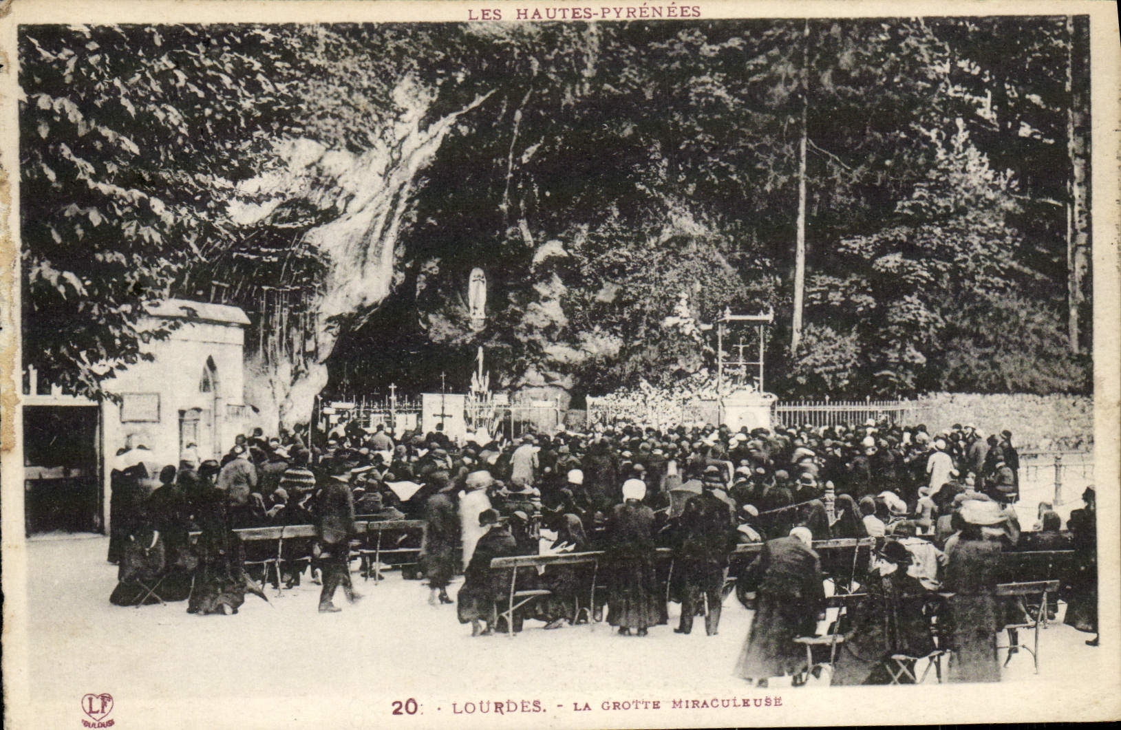 CPA Lourdes La Grotte Miraculeuse