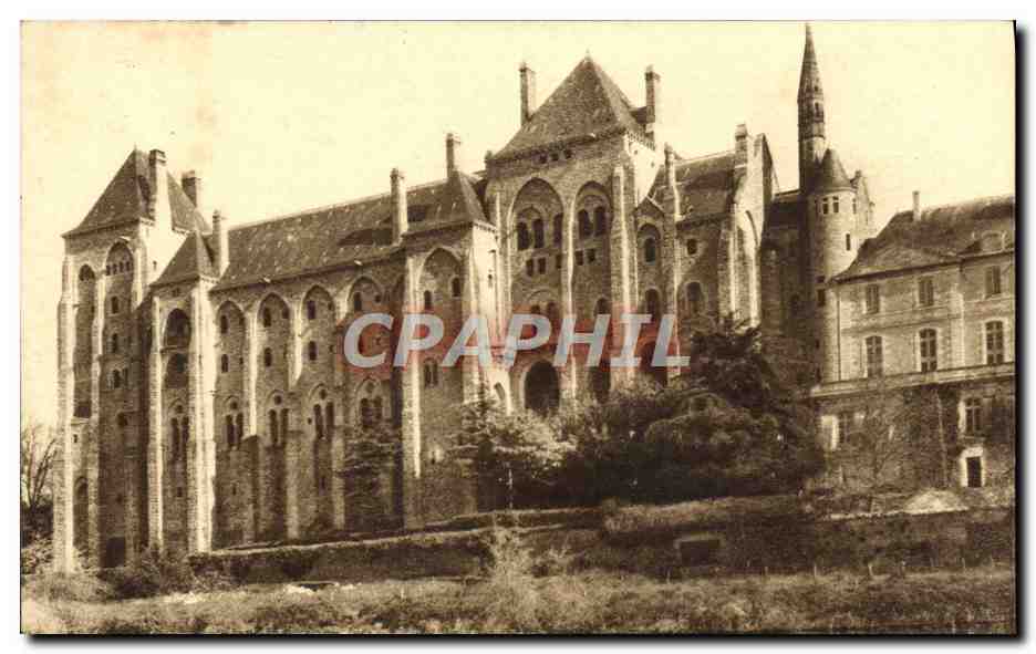 CPA L'abbaye de Solesmes Les batiments de 1896 vus de l'ile Saint Clement