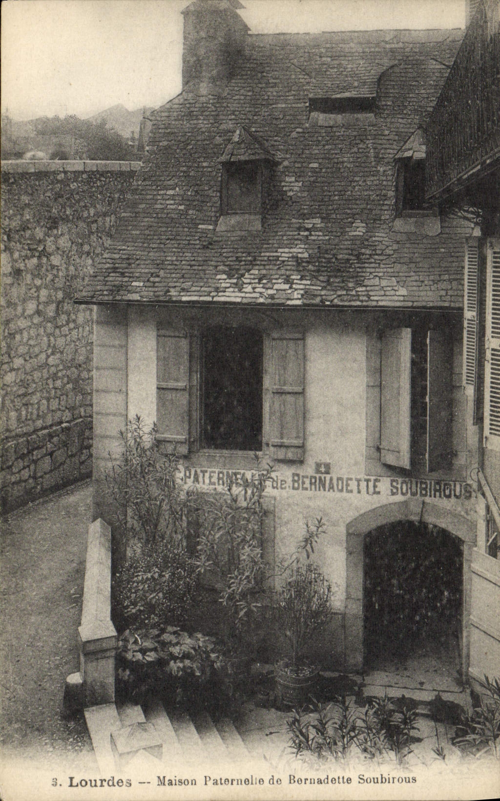 CPA Lourdes Maison paternelle de Bernadette Soubirous 