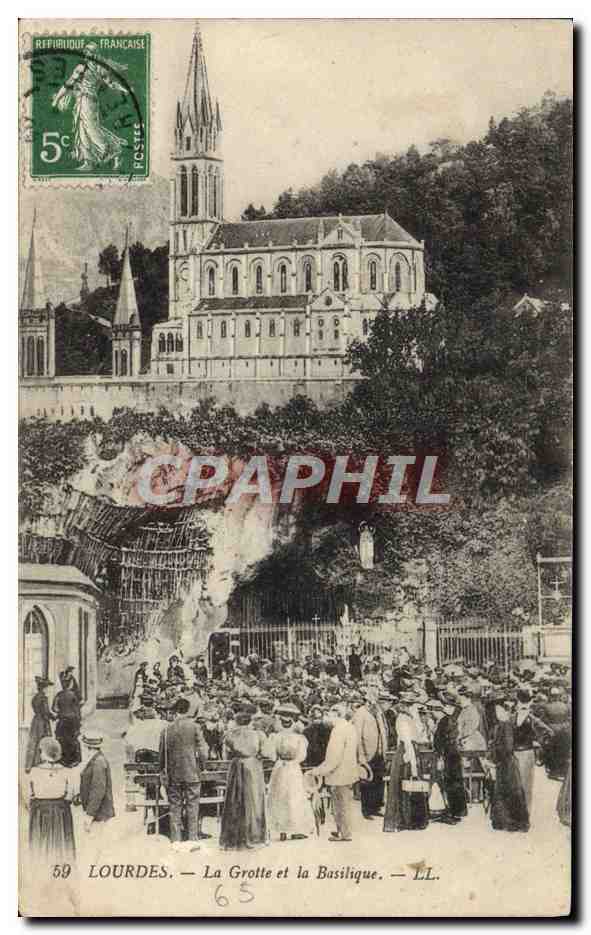 CPA Lourdes La Grotte et la Basilique
