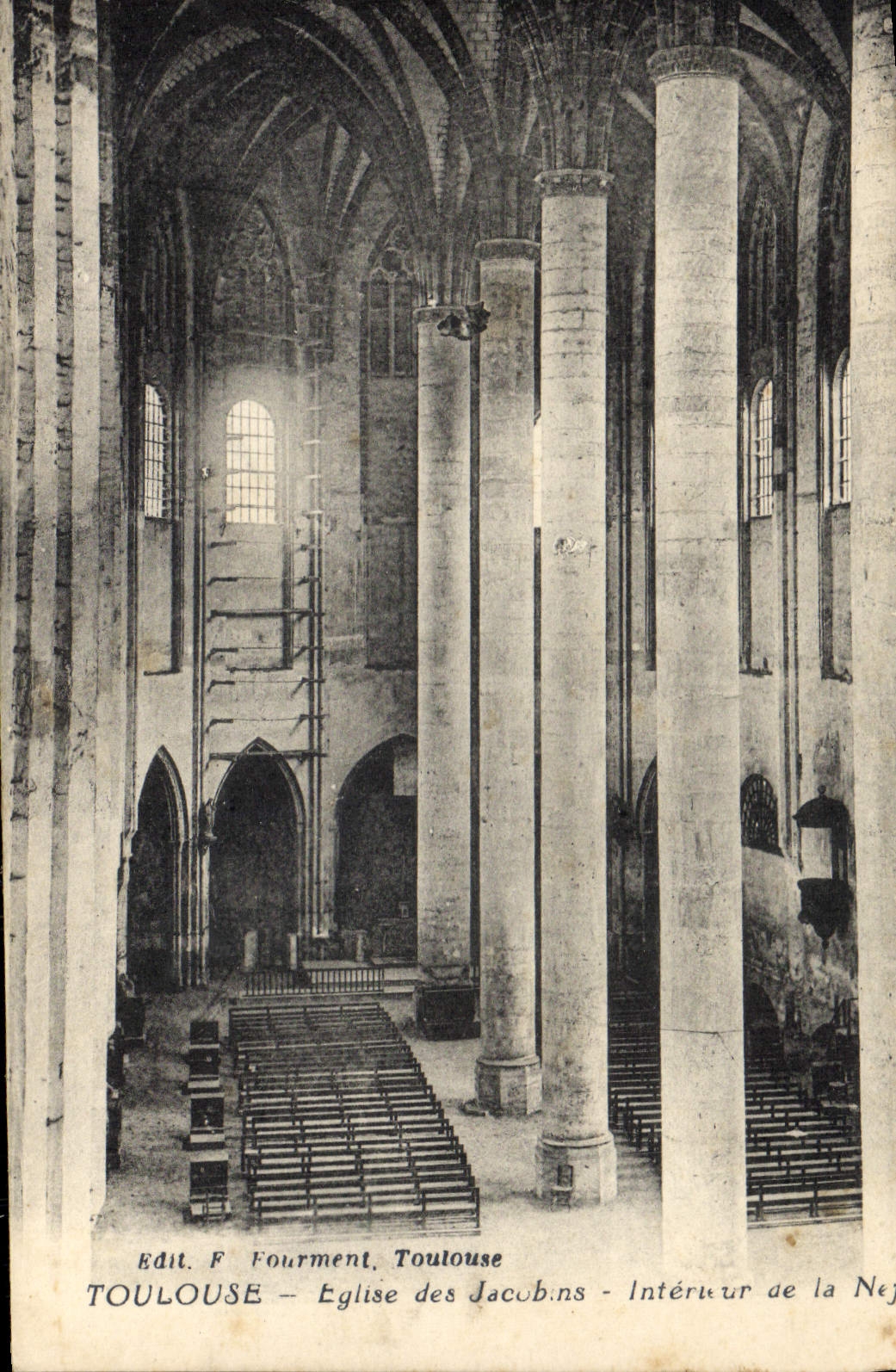 CPA Toulouse Eglise Des Jacobins Interiur De La nef
