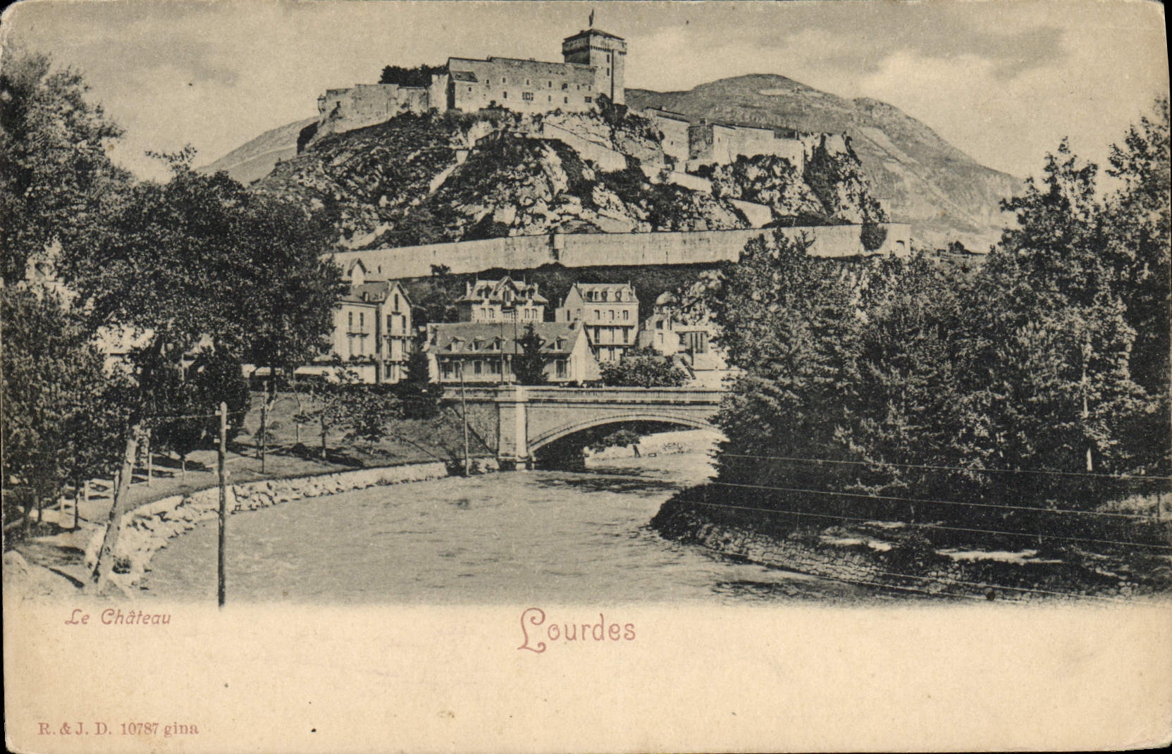 CPA Lourdes Le chateau