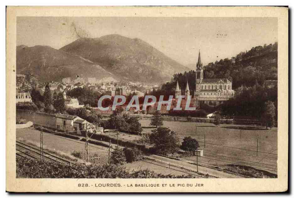 CPA Lourdes La Basilique Et Le Pic Du Jer