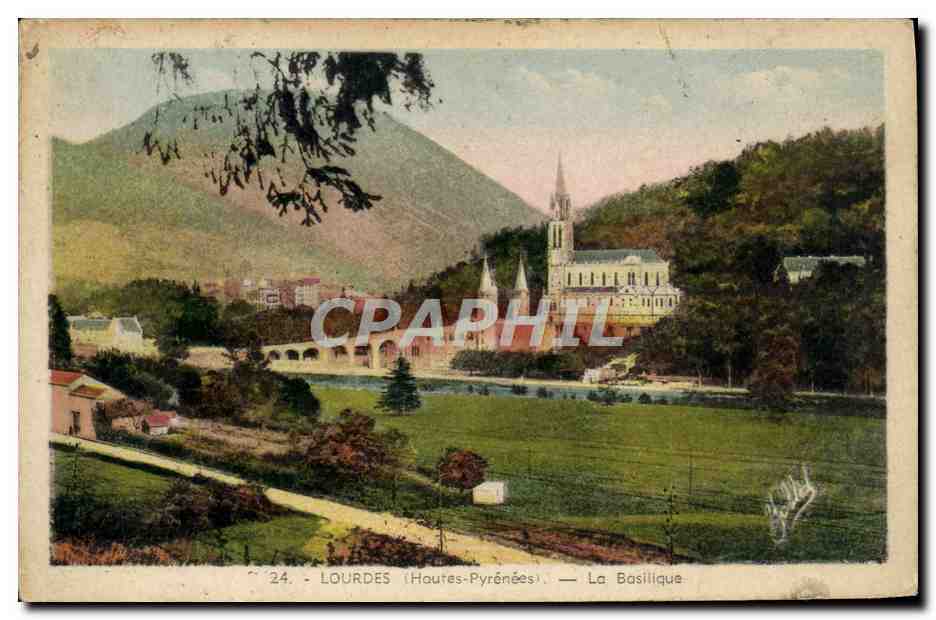 CPA Lourdes La Basilique