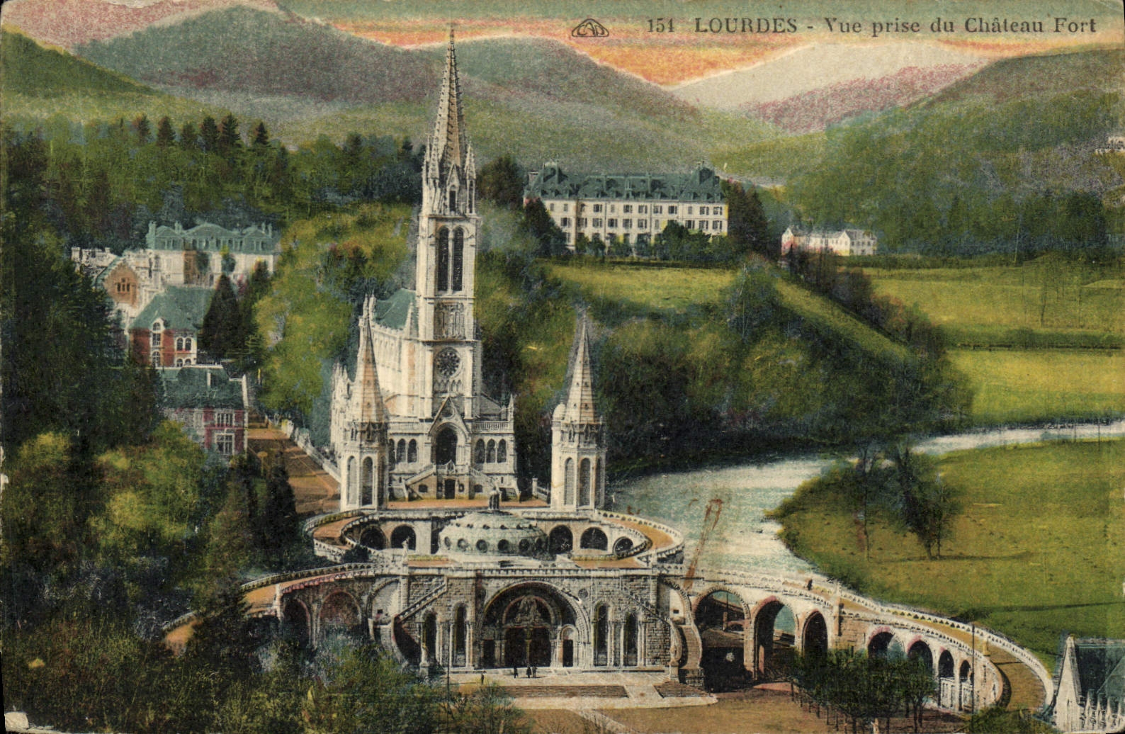 CPA Lourdes Vue Prise Du Chateau Fort
