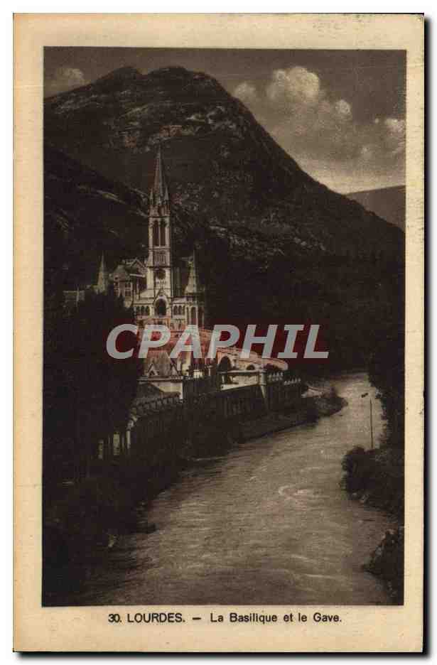 CPA Lourdes La Basilique Et Le Gave